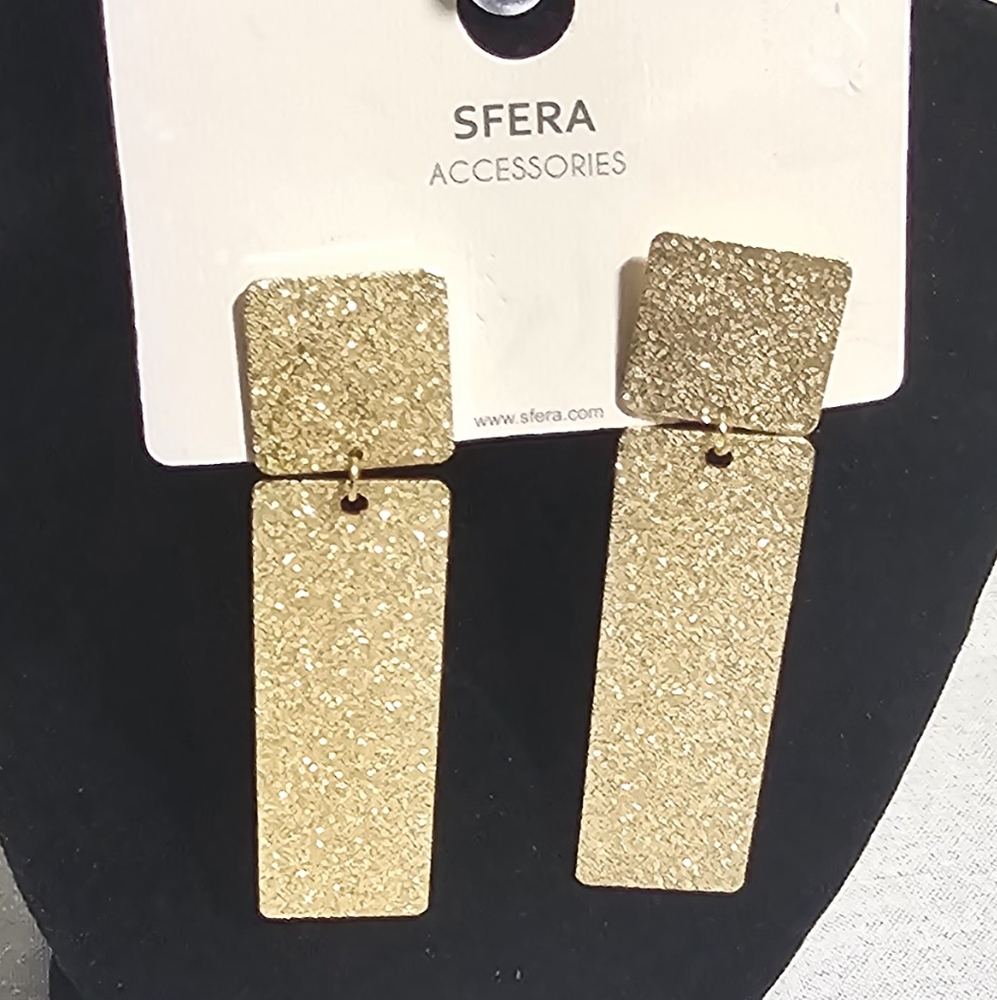 Elegant Gold Long Earings